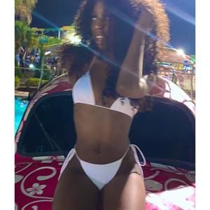 Meet your Posher, Amber